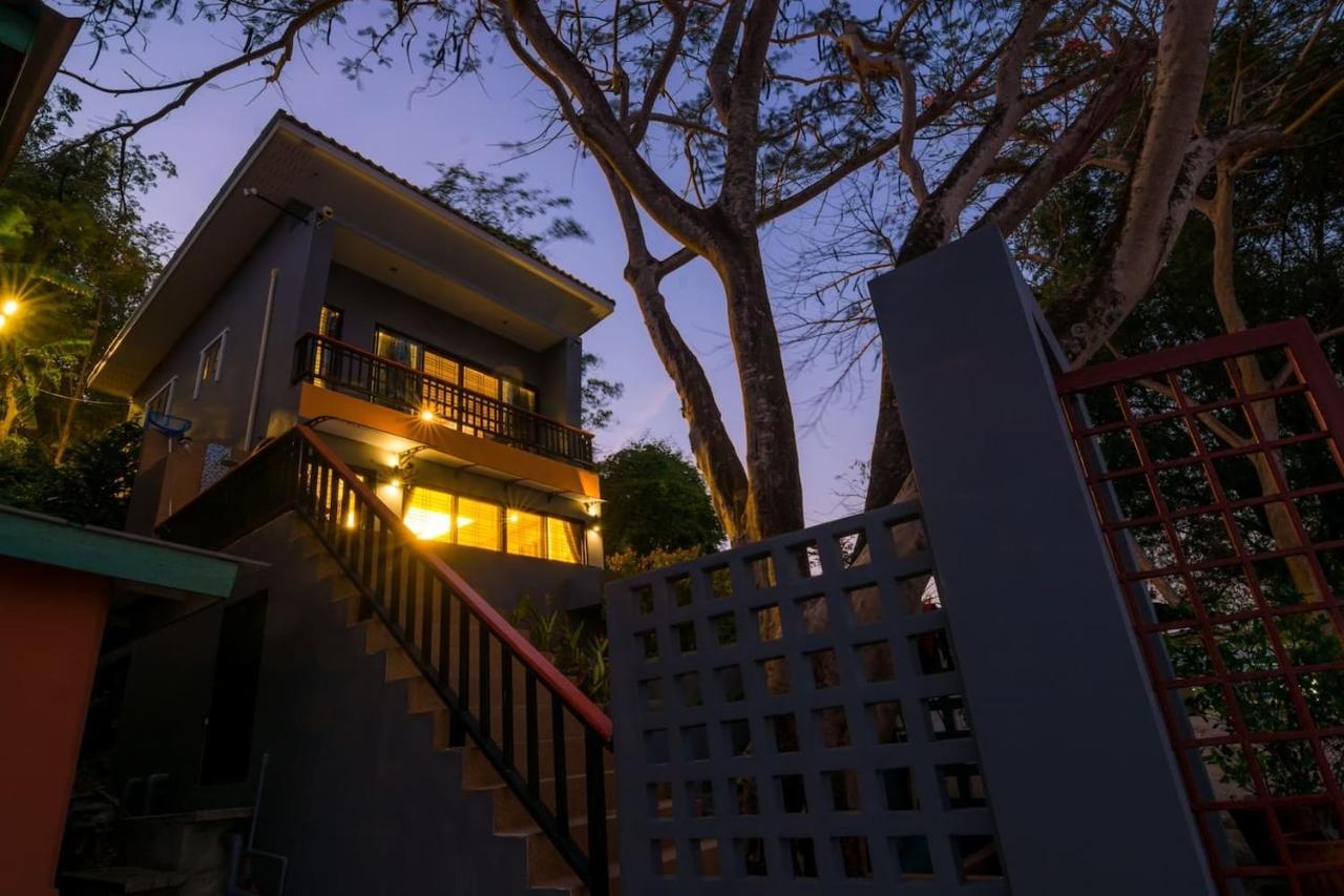 Koh Sirey Beachfront Pool Villa Phuket Exteriör bild