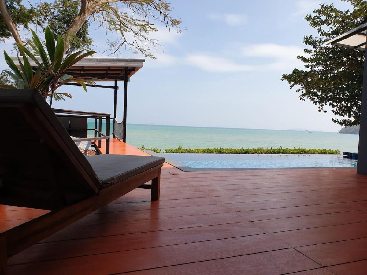 Koh Sirey Beachfront Pool Villa Phuket Exteriör bild