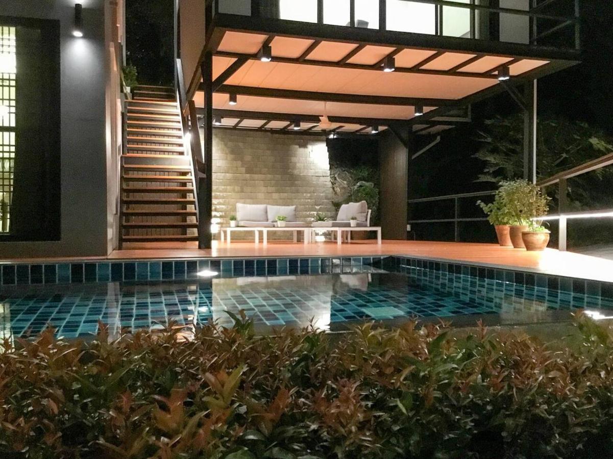 Koh Sirey Beachfront Pool Villa Phuket Exteriör bild