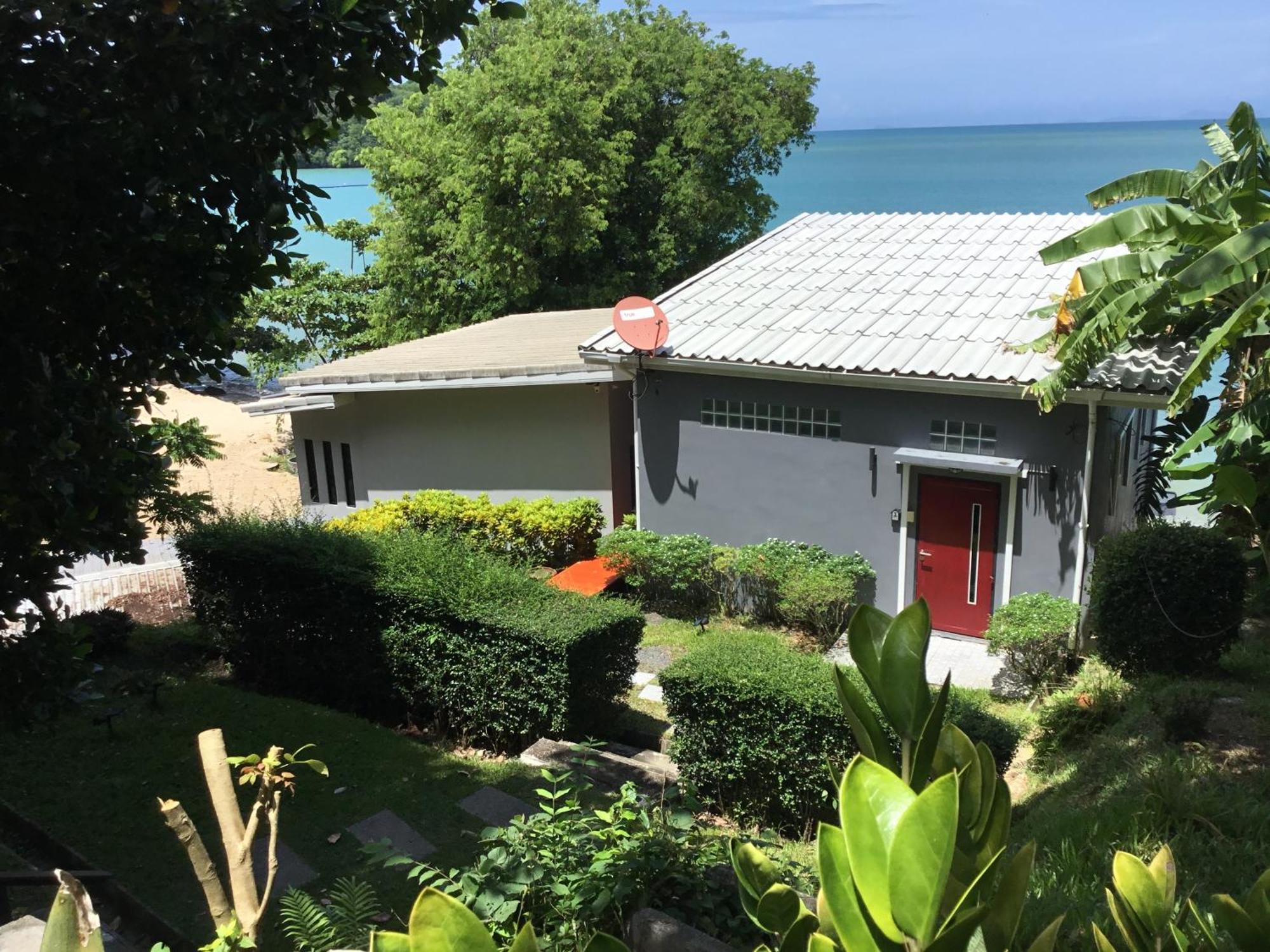 Koh Sirey Beachfront Pool Villa Phuket Exteriör bild