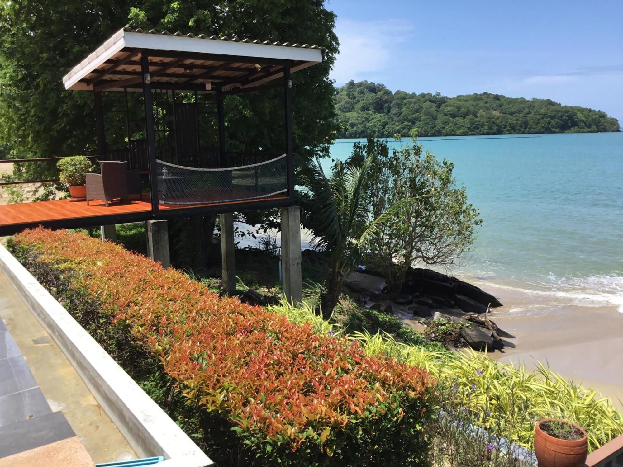 Koh Sirey Beachfront Pool Villa Phuket Exteriör bild